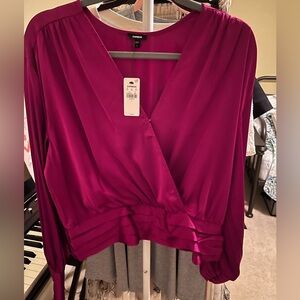 Express Satin V-Neck Balloon Sleeve Faux Wrap Top size L, NWT in wild orchid
